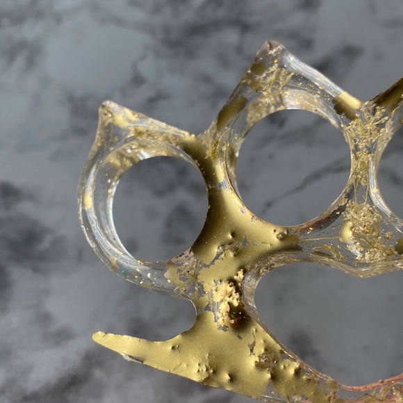 Flower knuckles keychain - Picture 4 of 6